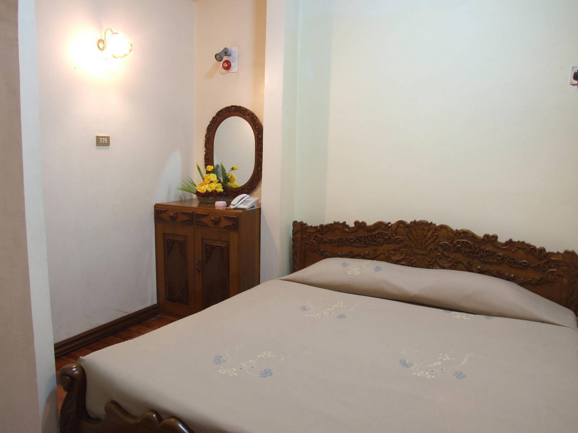 Mandalay View Inn Экстерьер фото