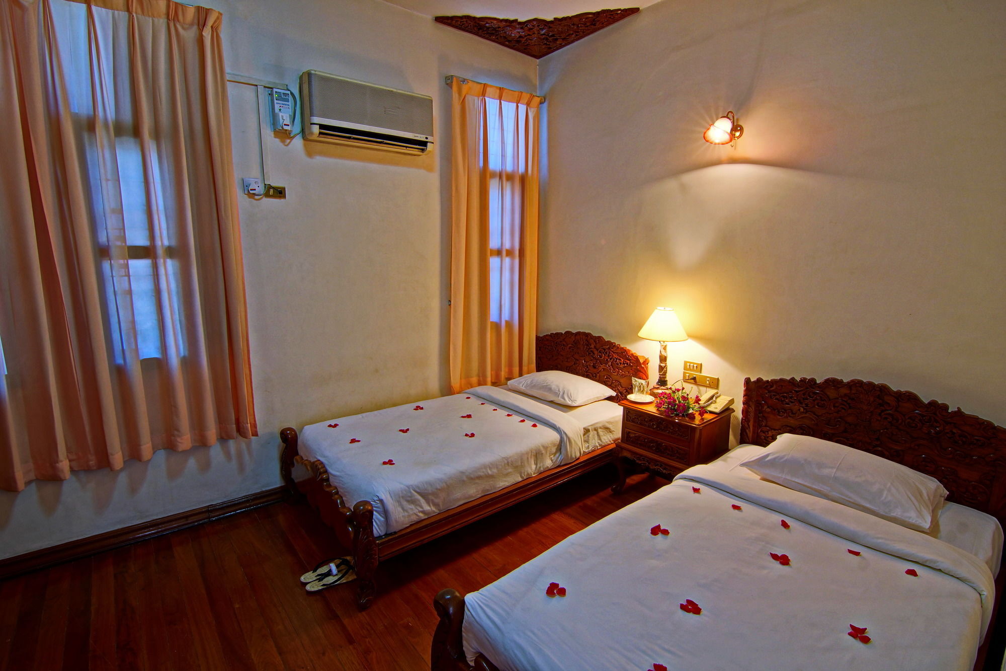 Mandalay View Inn Экстерьер фото